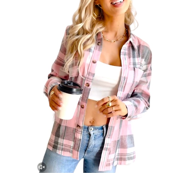 NWOT Pink, Grey & White The Ultimate Chic Plaid Button Up Flannel Large - Picture 4 of 8